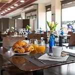 Hotel Abades Via Norte 3*