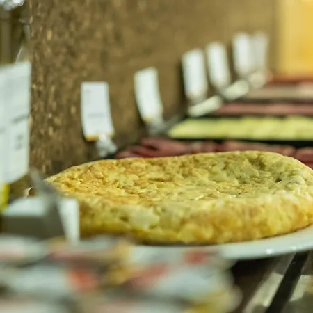 Abades Via Norte Hotel