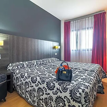 Hotel Abades Via Norte 3*