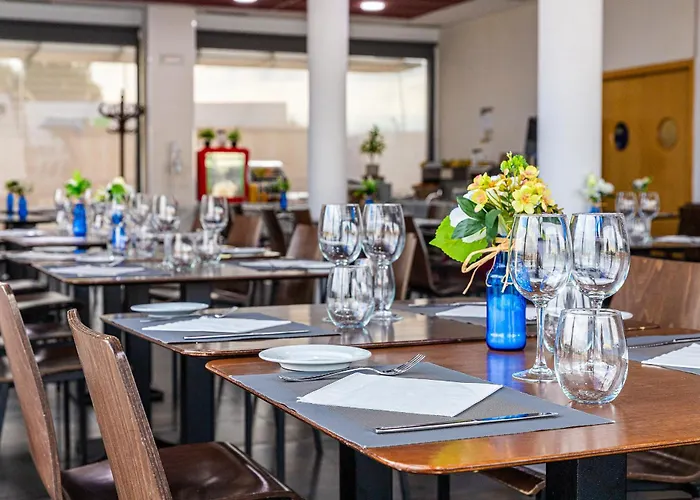 호텔 Abades Via Norte 미란다데에브로