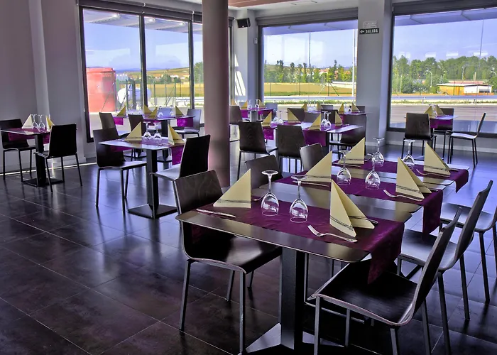 Abades Via Norte ホテル ミランダ・デ・エブロ