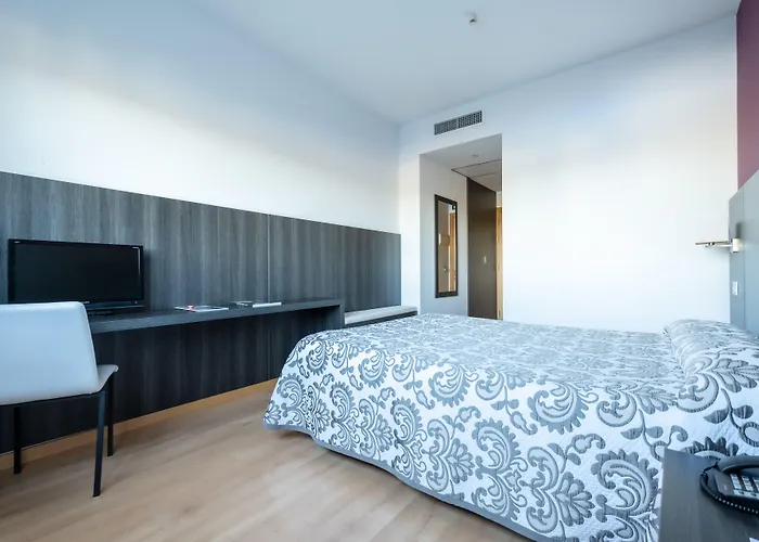 Abades Via Norte 호텔 미란다데에브로